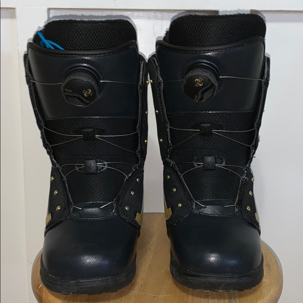 Vans Encore Snowboarding Boots